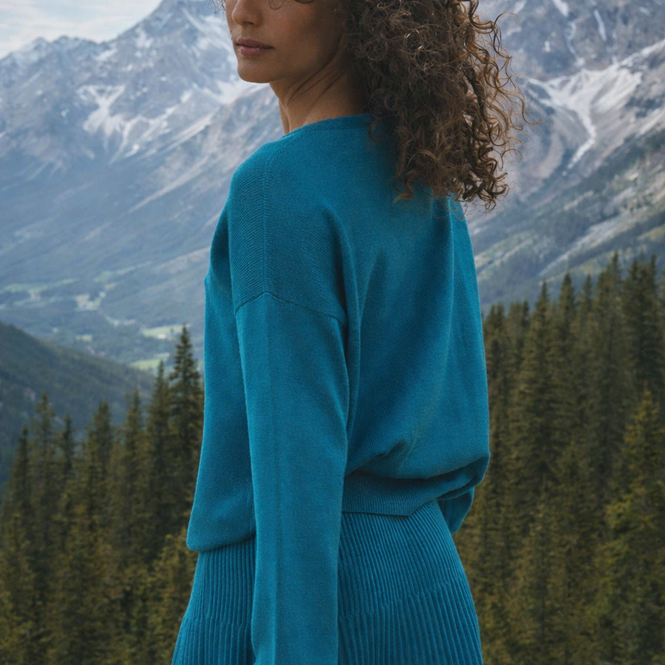 pull agathe bleu atlantique coupe féminine ample