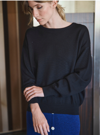 pull agathe noir en maille jersey légère femme