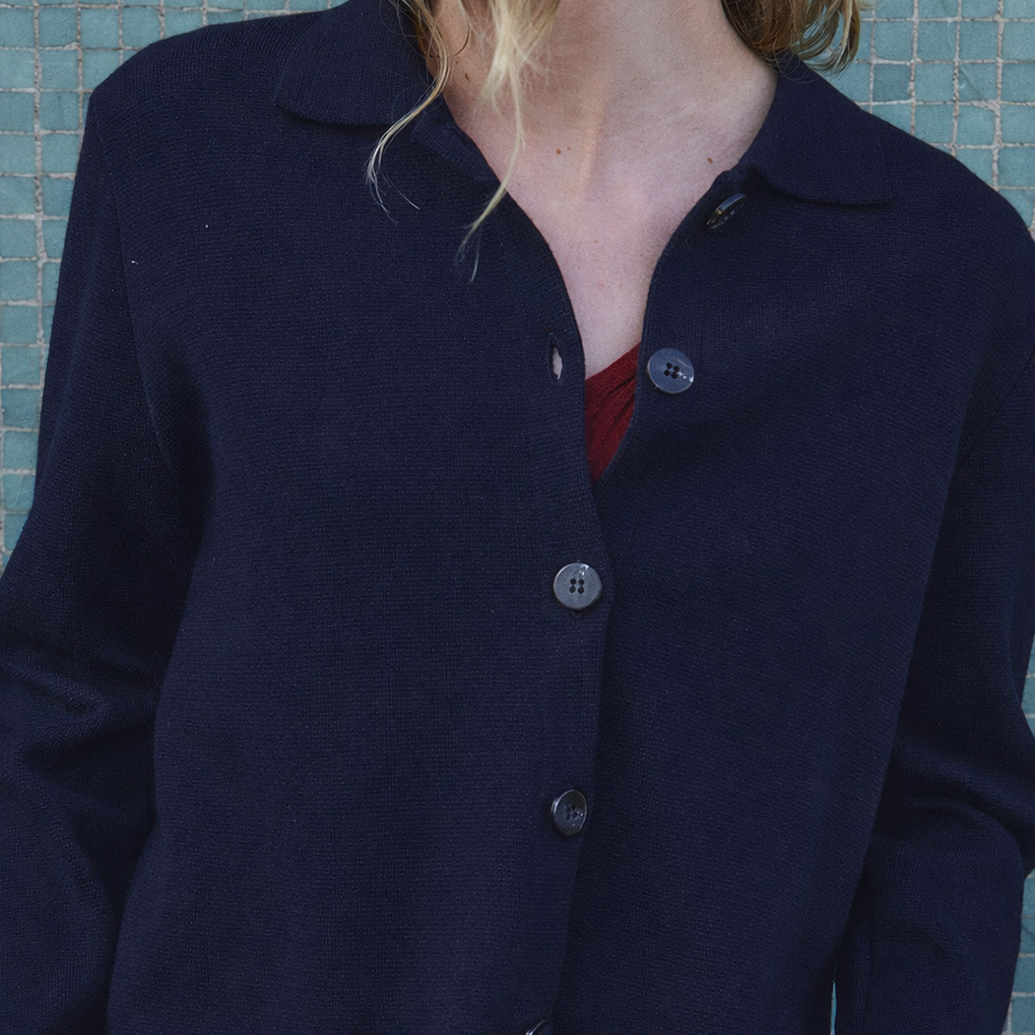 veste armelle bleu marine look bureau élégant