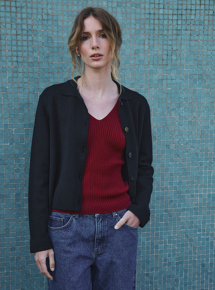 veste armelle noire allure moderne minimaliste femme