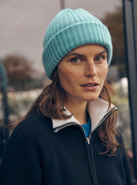 Bonnet Ambre vert iceberg en mohair