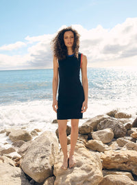 robe béatrice noir finition soignée