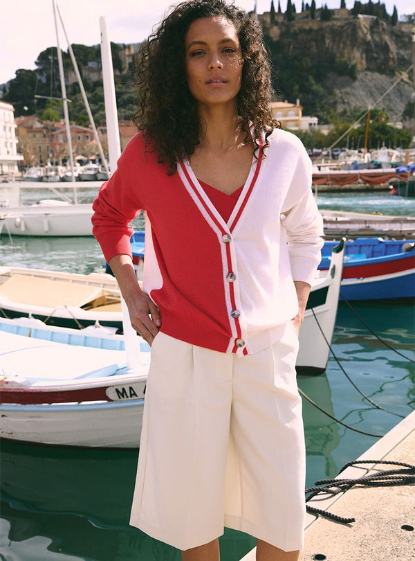 gilet babeth rouge doux encolure V contrastée
