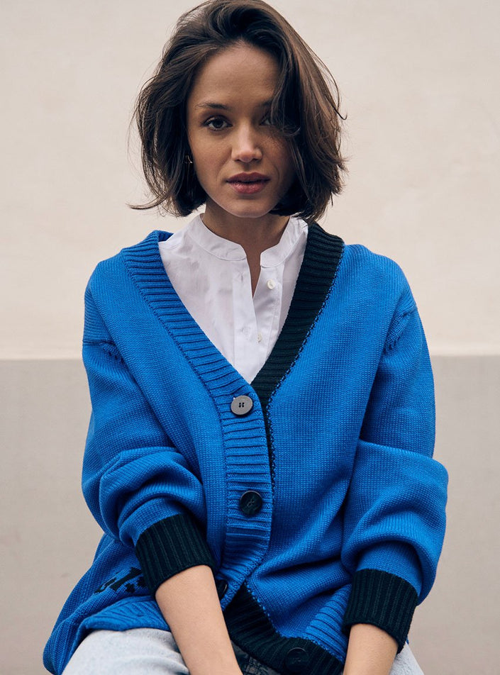 pièce forte en maille veste bernadette bleu électrique