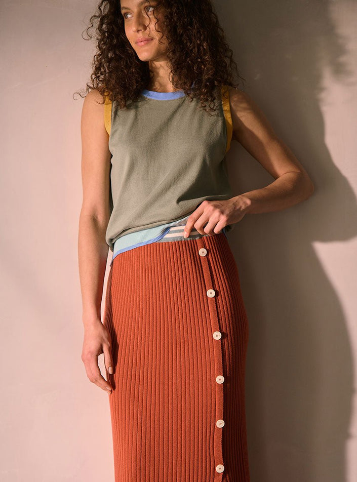 Fausse patte de boutonnage 6 boutons jupe Charlotte orange caramel