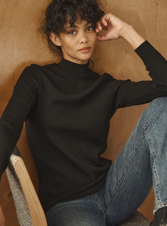 pull camille noir tricot côtelé noir coupe féminine