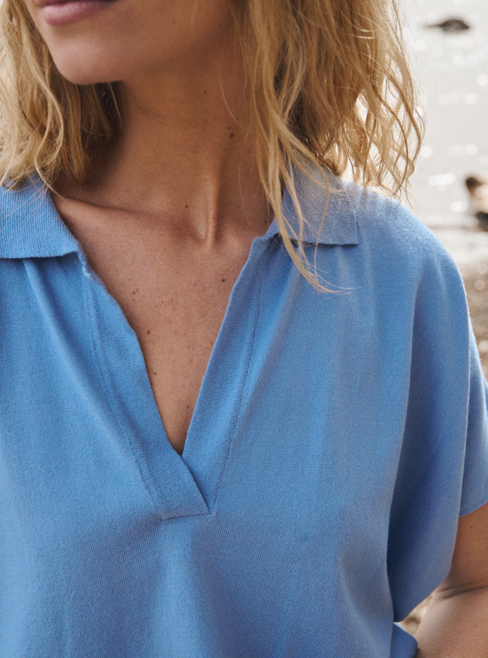 polo delphine bleu aster clair polo bleu aster clair style minimaliste chic