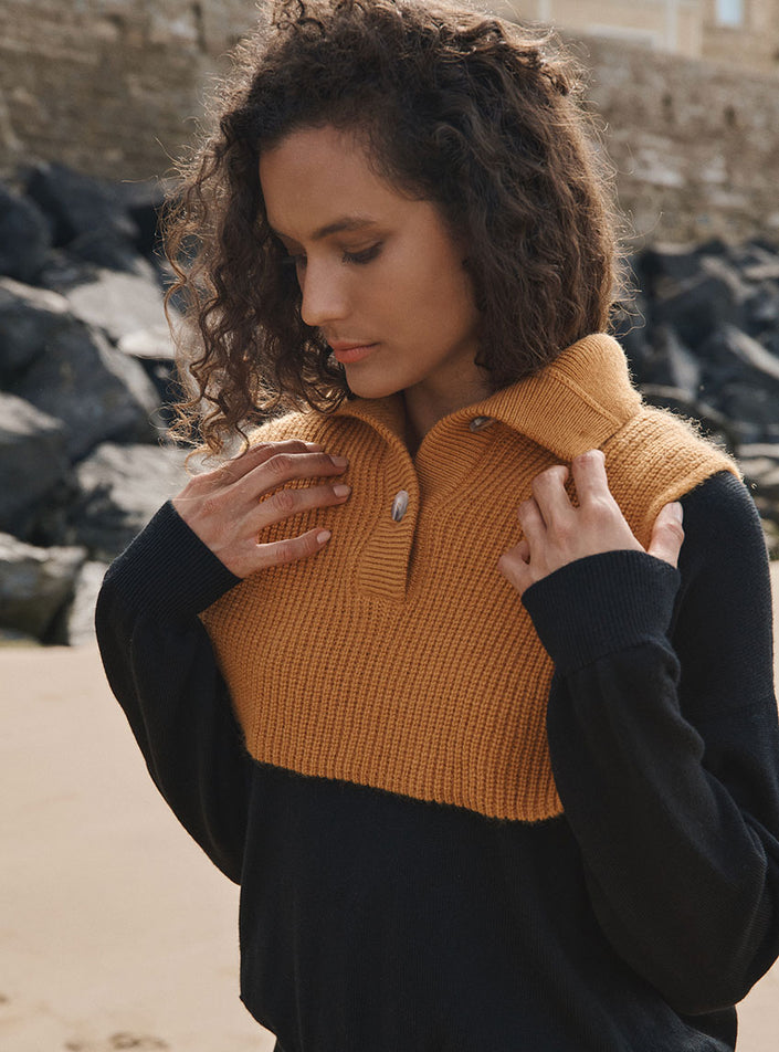 plastron esther jaune d’or plastron laine mérinos coupe courte