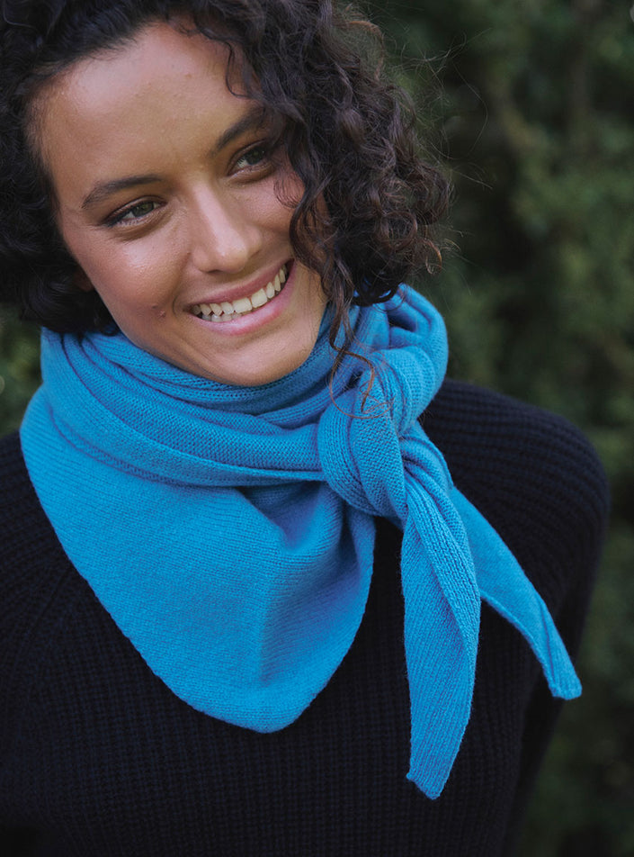 écharpe évane bleu céramique accessoire tricot bleu céramique