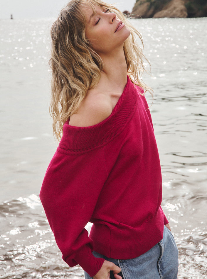 pull fanny rose rubis tricot rose rubis col bateau large féminin